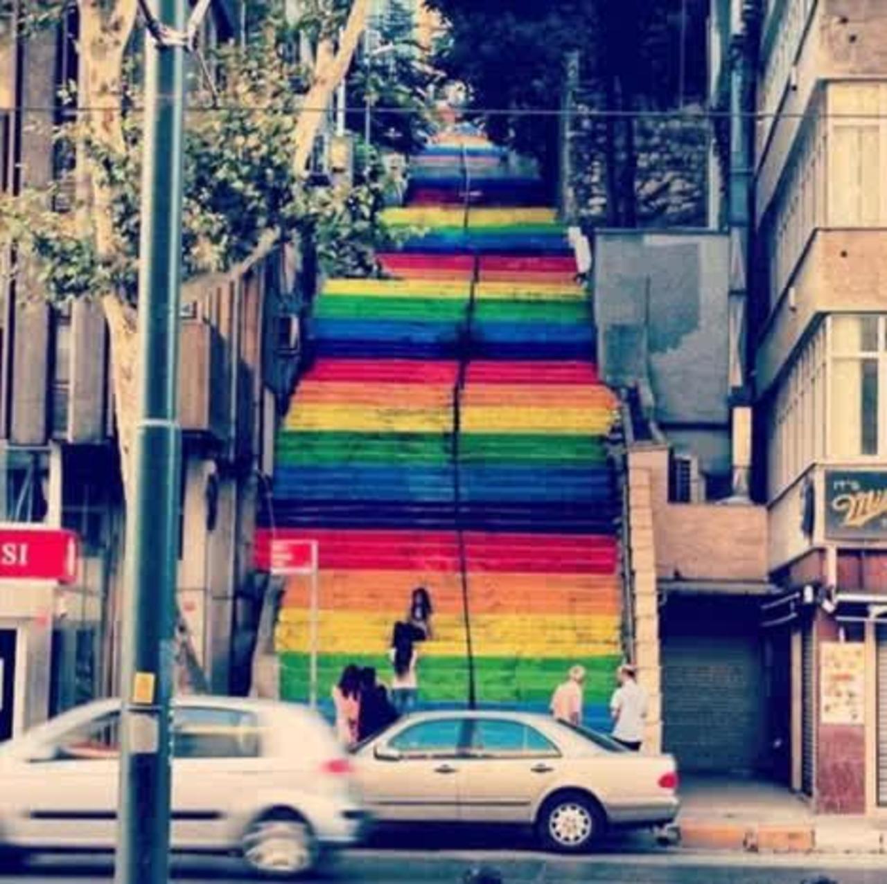 Cool ... "@5putnik1: Rainbow Doorway • #streetart #graffiti #art #funky #dope . : http://t.co/CdTyxa1PnF"
