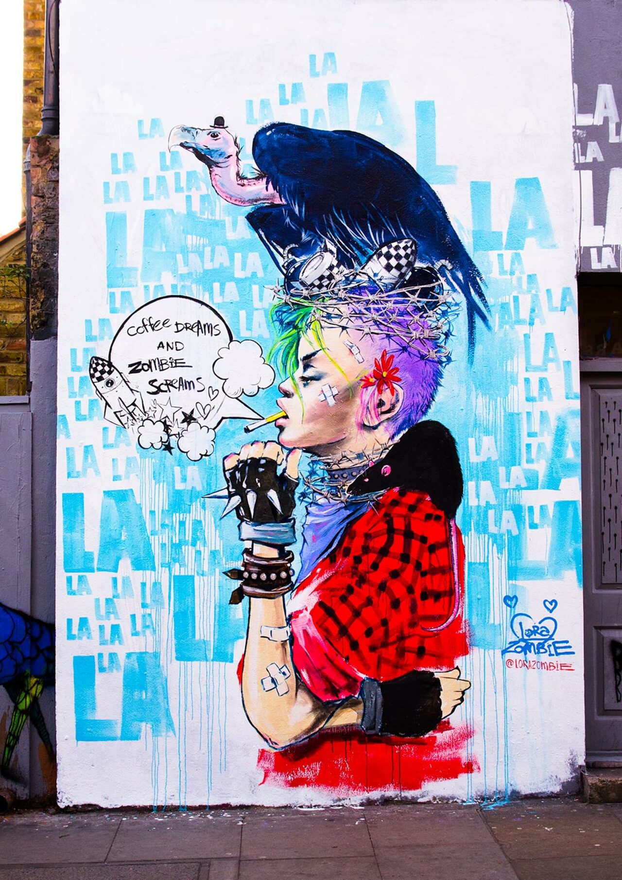 Great work by London based artist Lora Zombie in Shoreditch, London, UK #streetart #artderue #artedelcalle #стритарт #граффити #urbanart #arteurbano #mural #graffiti #sprayart #wallart #lorazombie #shoreditch #london #uk  via Pinterest | https://goo.gl/muEgjy https://t.co/S2sESeHpCD