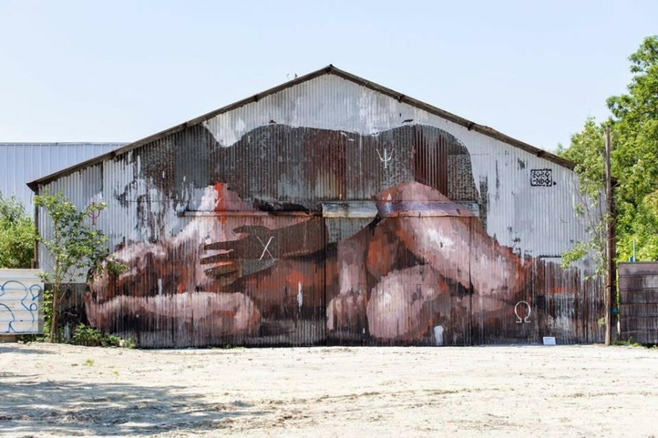 "@StreetArt_world: By Borondo Aubervilliers, #France http://t.co/dX8vEp8FPu" #graffiti #urbanart #streetart #spraypaint #stencil #art #mural