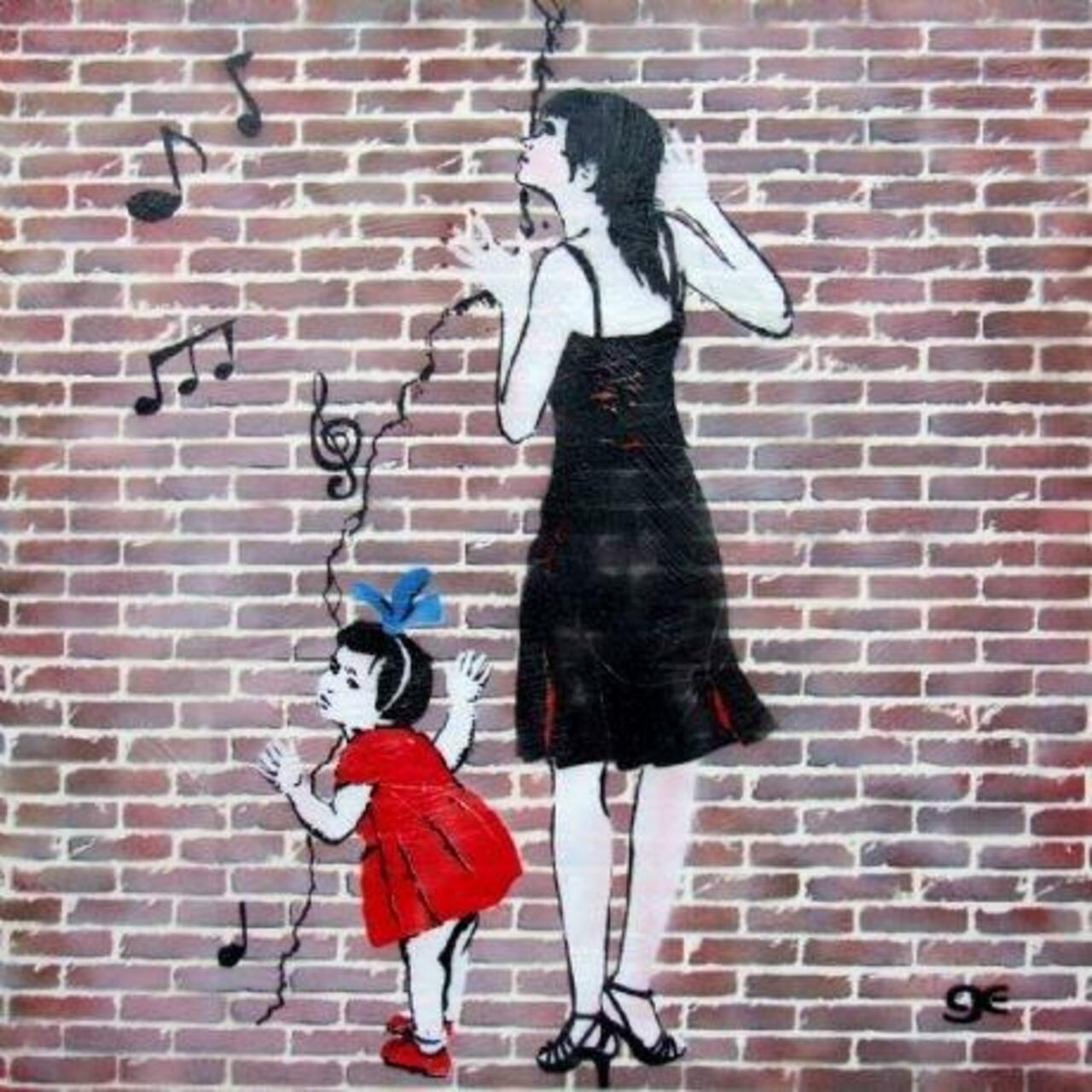 RT @wtomycolors: “@CmoaXWoman: Music and #streetart 2  #urbanart #stencil http://t.co/YkxPwuXmlK” #graffiti #urbanart #mural #art #aerosol