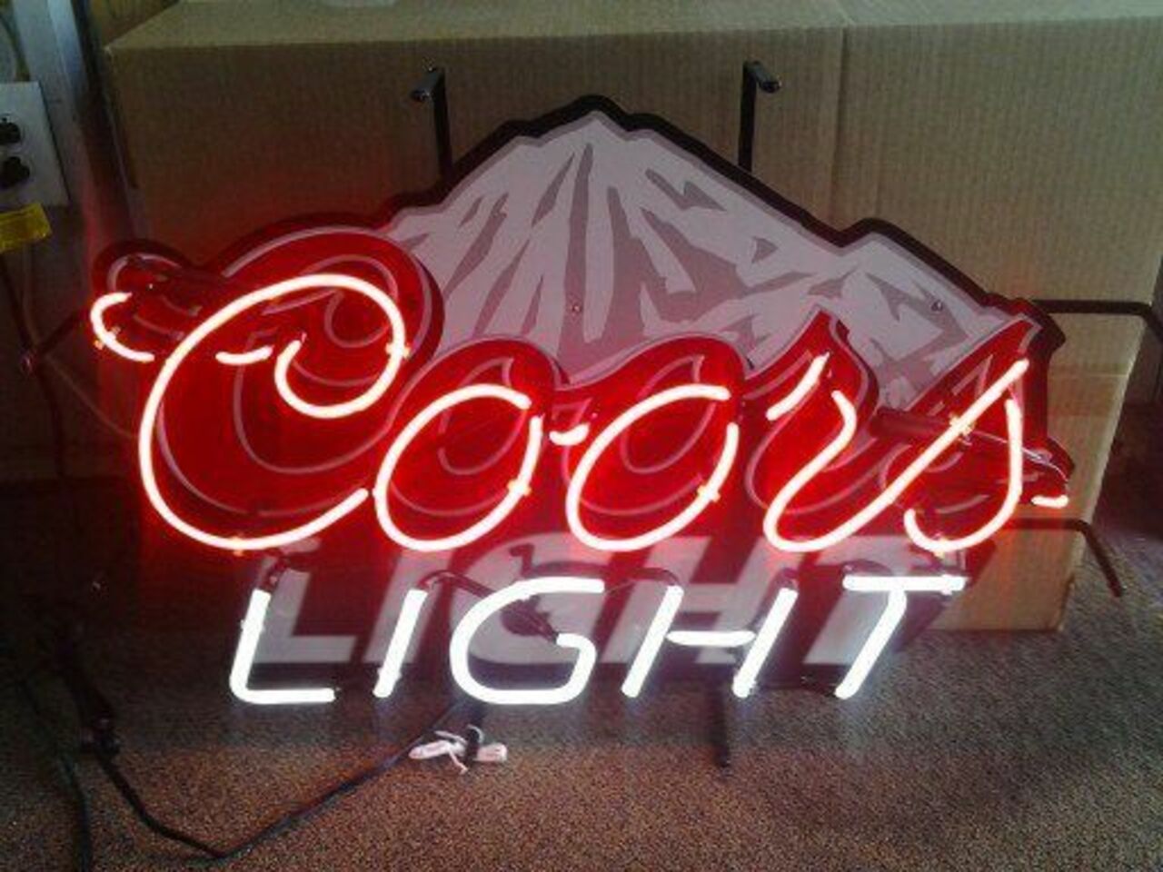 COORS LIGHT NEON BEER SIGN/26X20"/NEW IN BOX!!!!NEW $130.0 #light #beer #painting #art http://goo.gl/28juRT http://t.co/5aBmlRbcoX