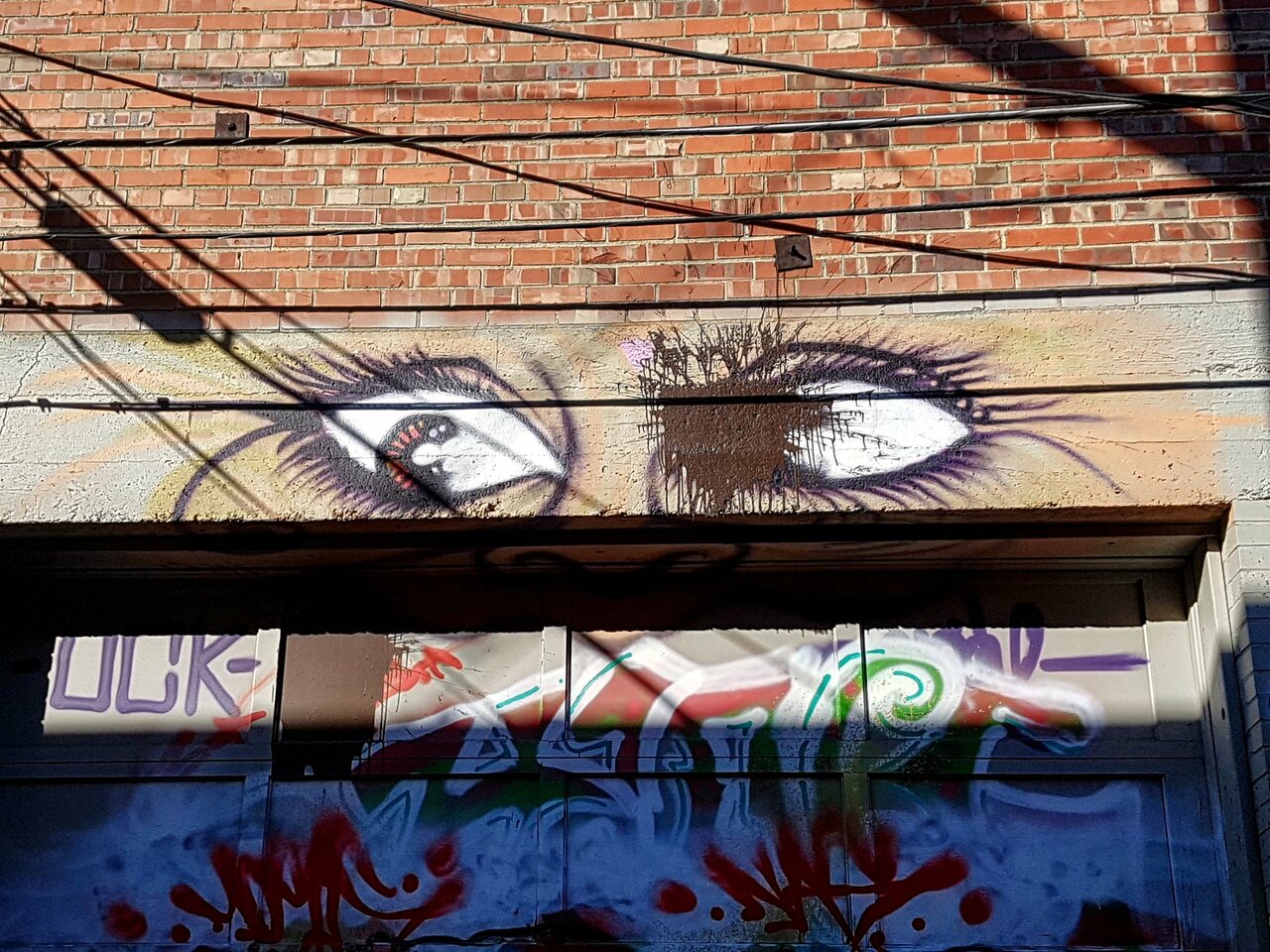 A black eye (Billings) #art #streetart #graffiti #mural #painting #montana https://t.co/9owQtJ4wIu