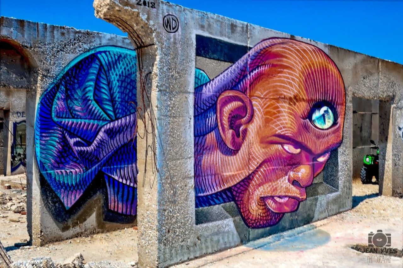 This incredible optical illusion brings graffiti art into the third dimension.  “les cyclades 53” by jenyvess: http://bit.ly/2PexfhD  #Graffiti #StreetArt #OpticalIllusion https://t.co/zddydEXLyi