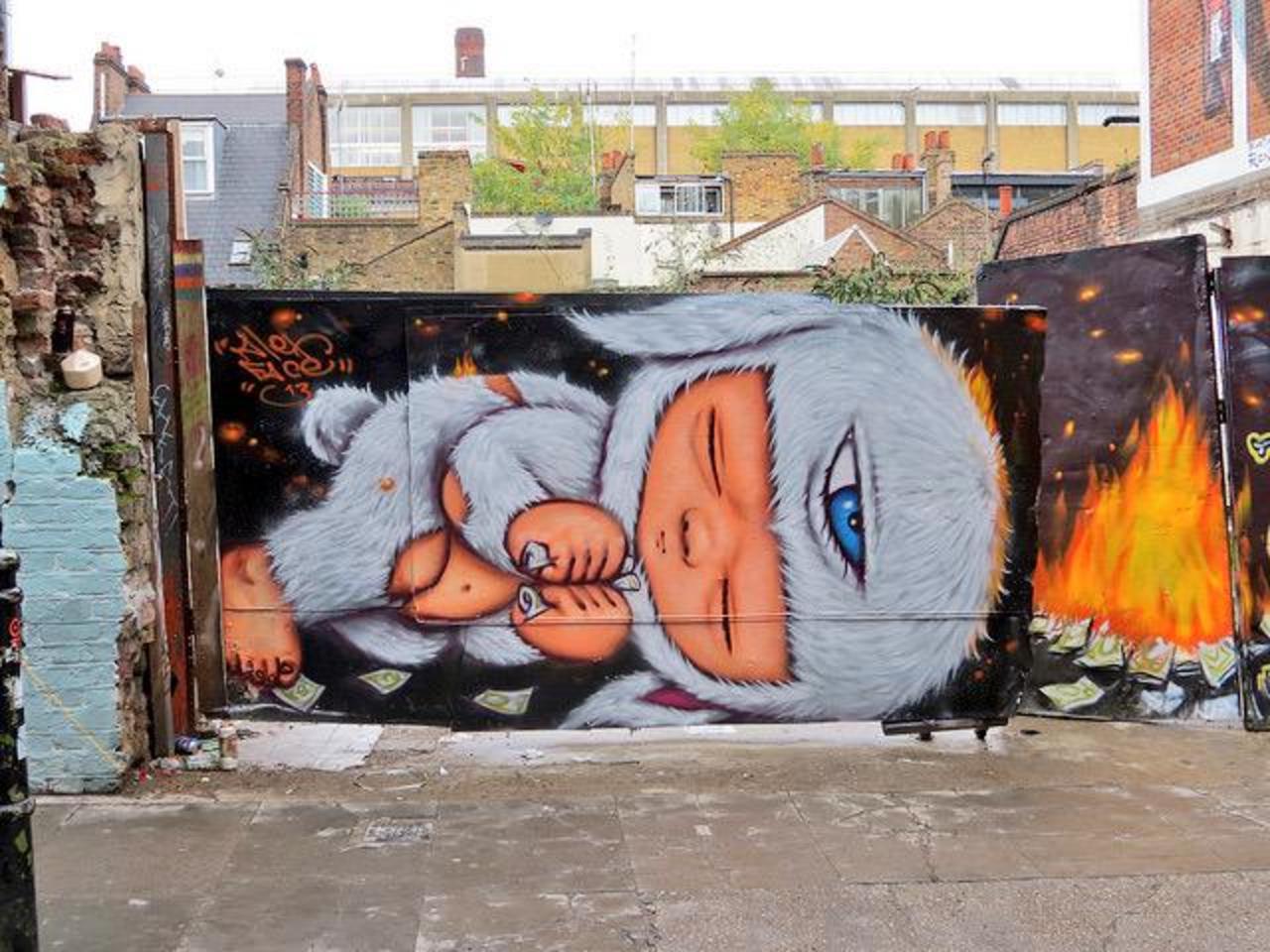 #streetart RT @Pitchuskita "Alex Face #London
 #art #graffiti #mural http://t.co/tKuTvLw7Y8