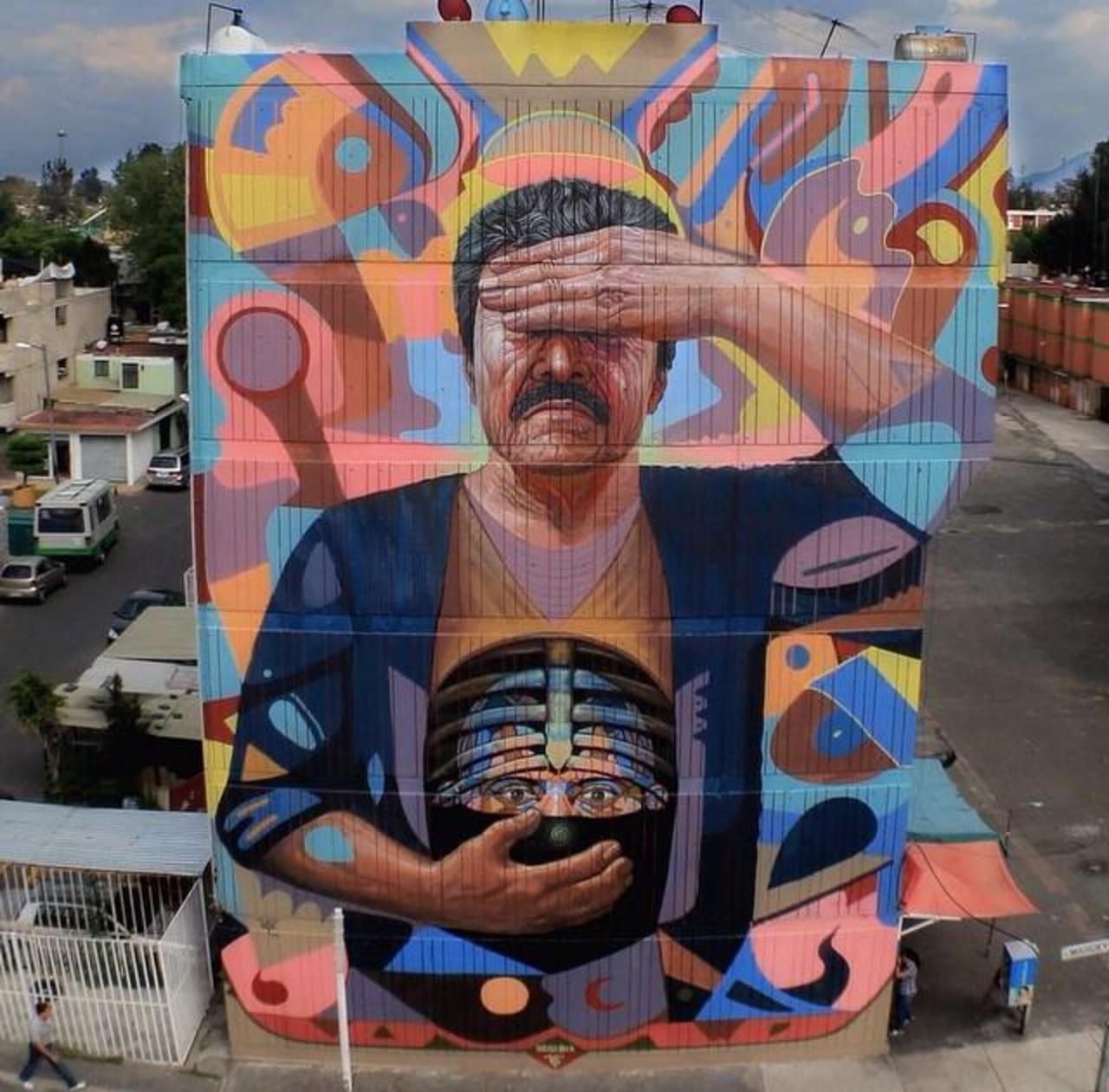 Large scale Street Art by the artist Daniel Cortez 

#art #mural #graffiti #streetart http://t.co/E5GIw0HNUG From: GoogleStreetArt