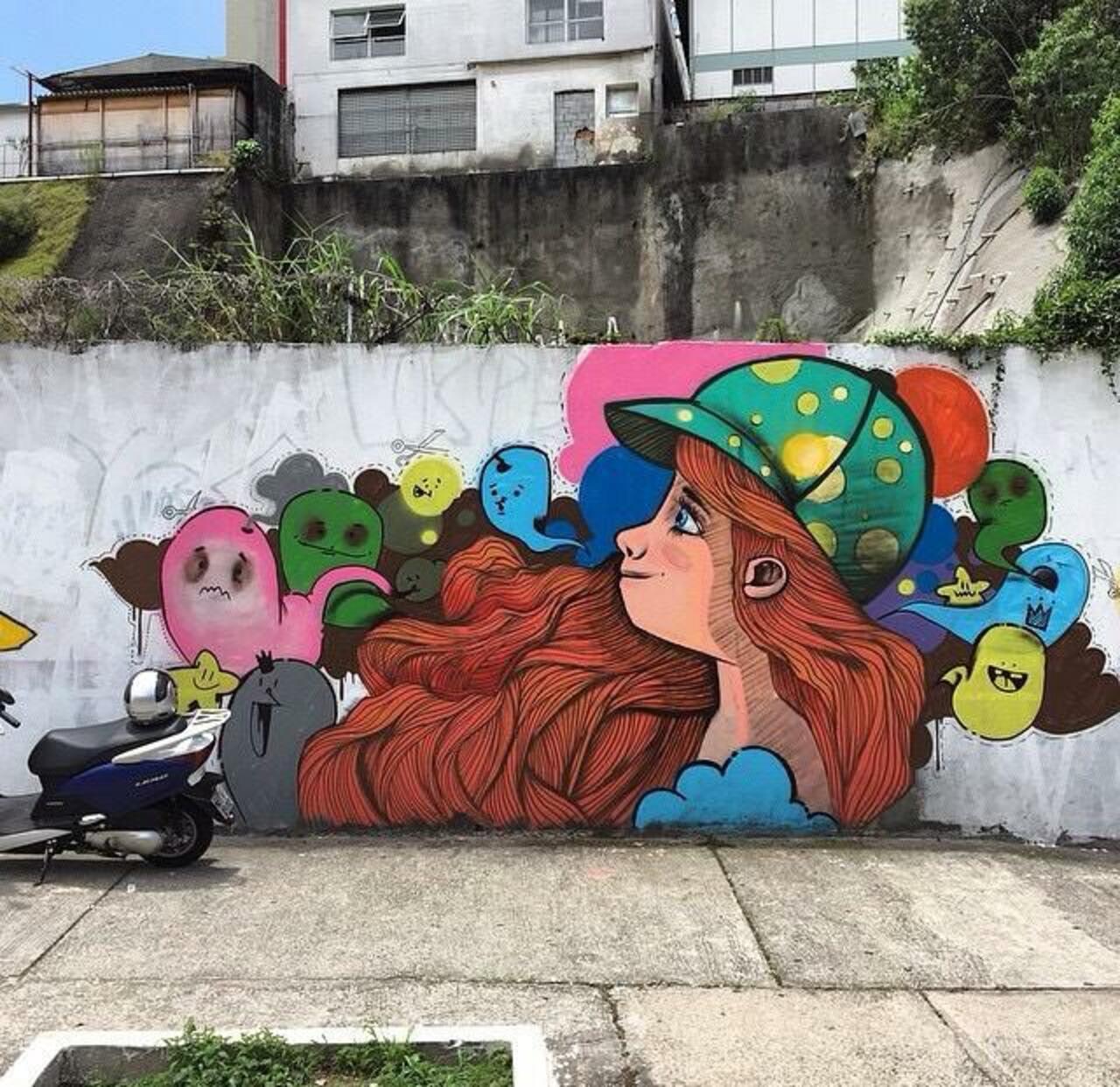 Endearing Street Art by Vupulos in São Paulo, Brazil 

#art #mural #graffiti #streetart http://t.co/R4AW0yLupp