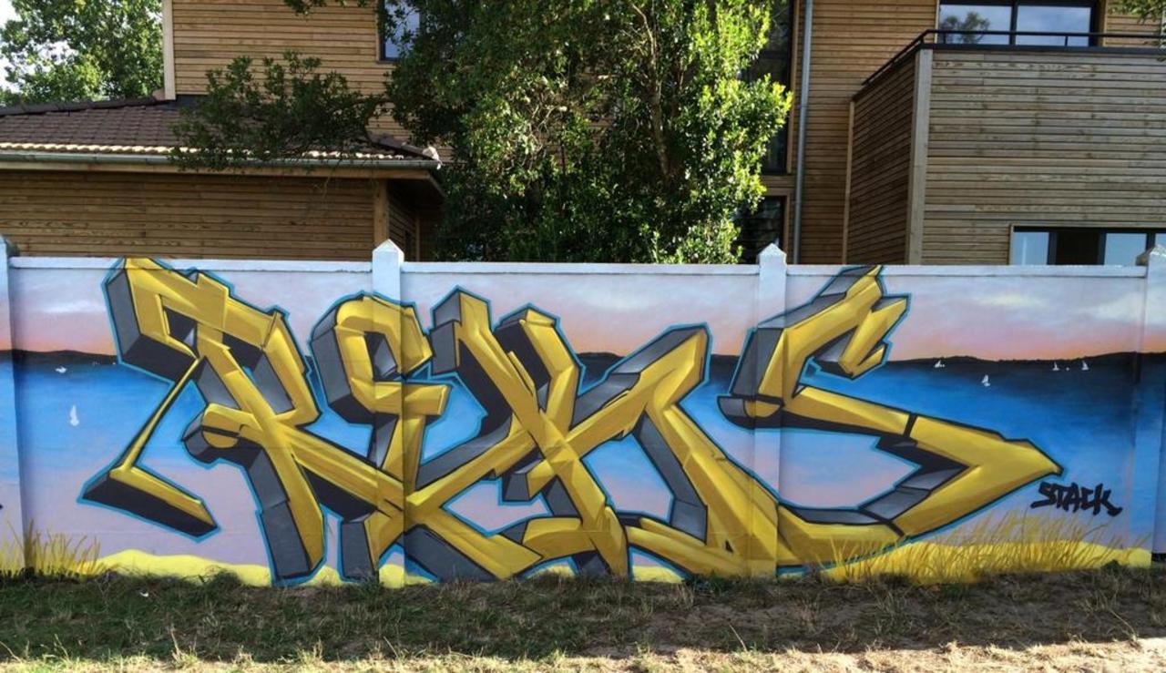Resk

#Graffiti #StreetArt #Mural #painting #Urban #Art #WildStyle http://t.co/fF07Jlq5b6