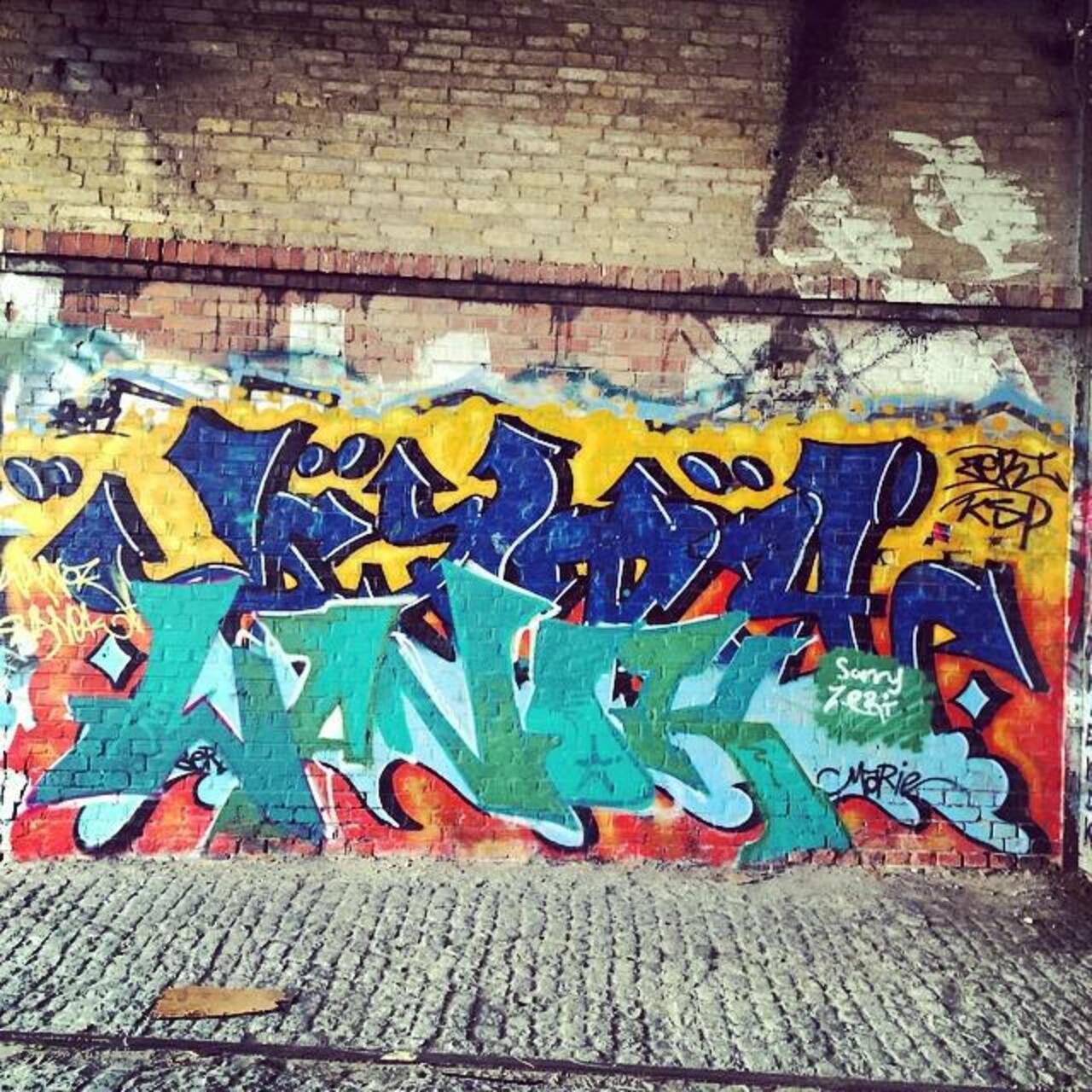 #streetart #thisisstreetart #streetartberlin #berlinstreetart #berlin #art #graffiti #grafite #wallart #wallporn #g… http://t.co/qIZJxAzb9K