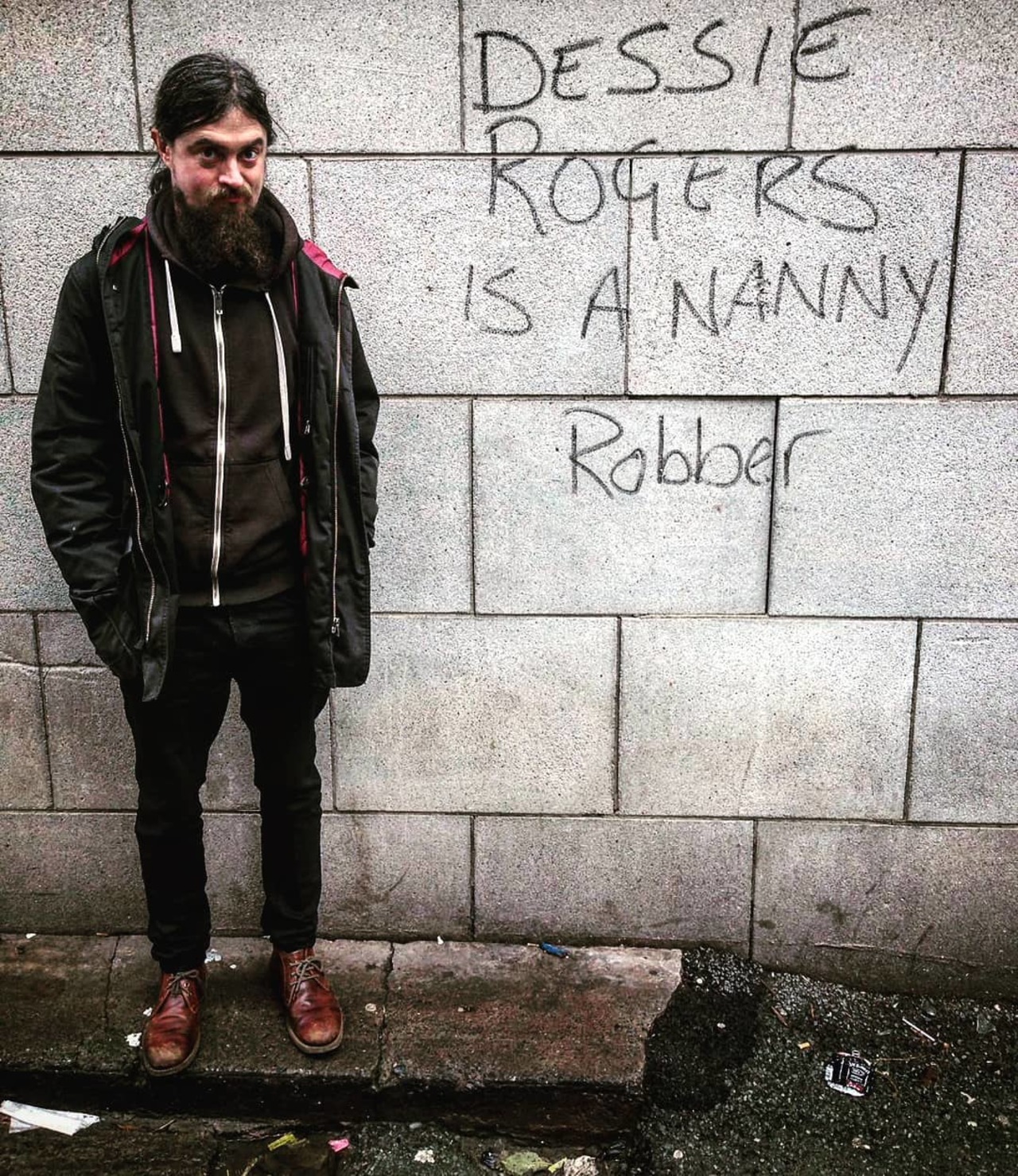 The all-new Cossie's Street Art series, installment #4: 'Dessie Rogers is a Nanny Robber'. #DessieRogersisaNannyRobber #DessieRogers #dublin #streetart #graffiti #grafitti #nannyrobber #nannylife #robber #robbery #nannyrobbery #thewordsoftheprophetswerewrittenonthesubwaywalls https://t.co/dWYtwCo3GI