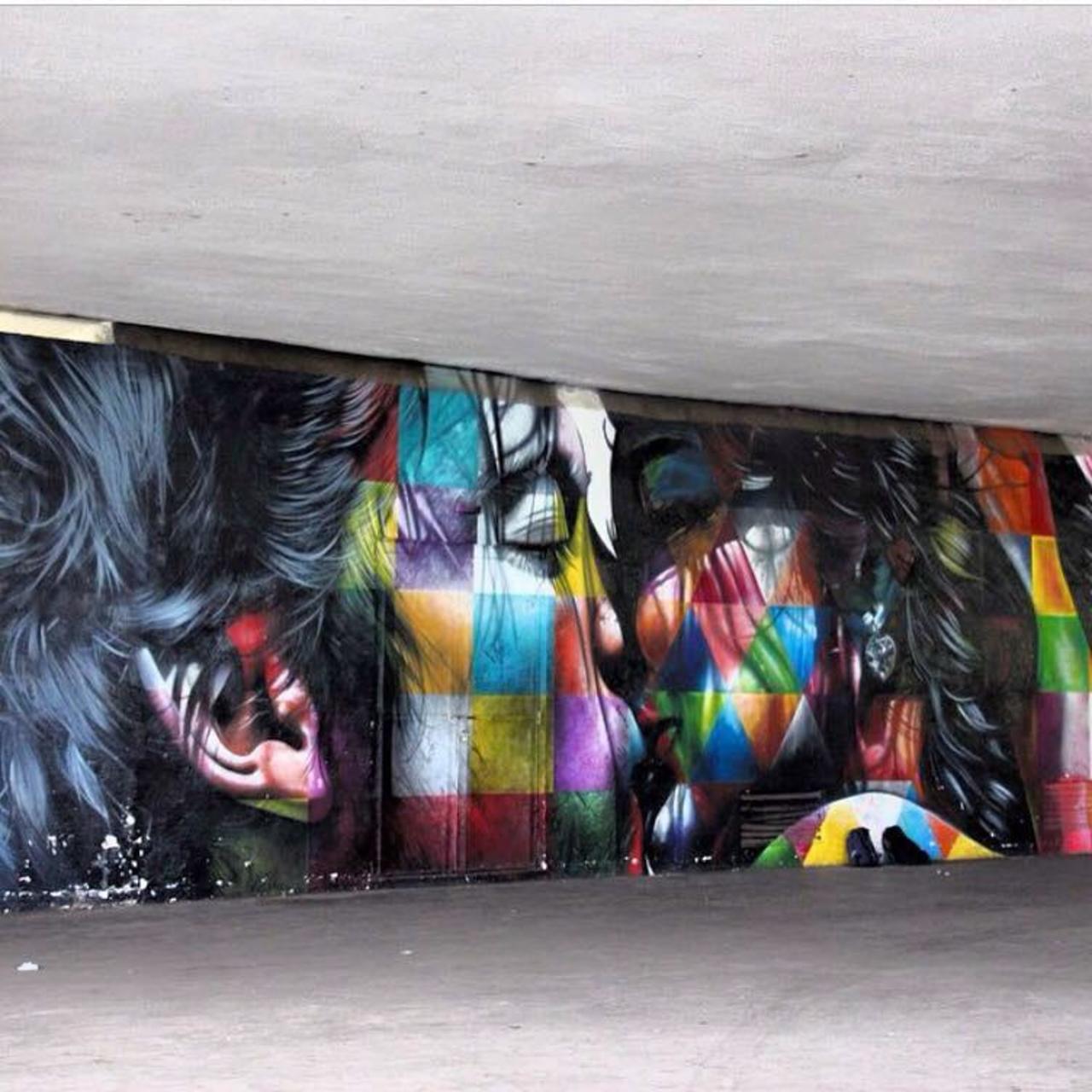 New Street Art by the brilliant Eduardo Kobra 

#art #mural #graffiti #streetart http://t.co/jFf6lXO7wT