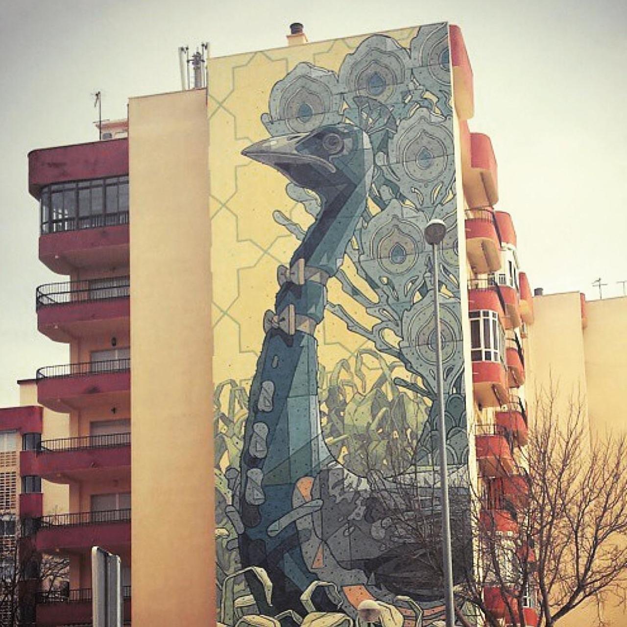 RT @ONESTLA99: RT “@streetcnina: #StreetArt #UrbanArt #murales #mural #graffiti http://www.soupmagazine.tumblr.com http://t.co/phMfdL1nz8”