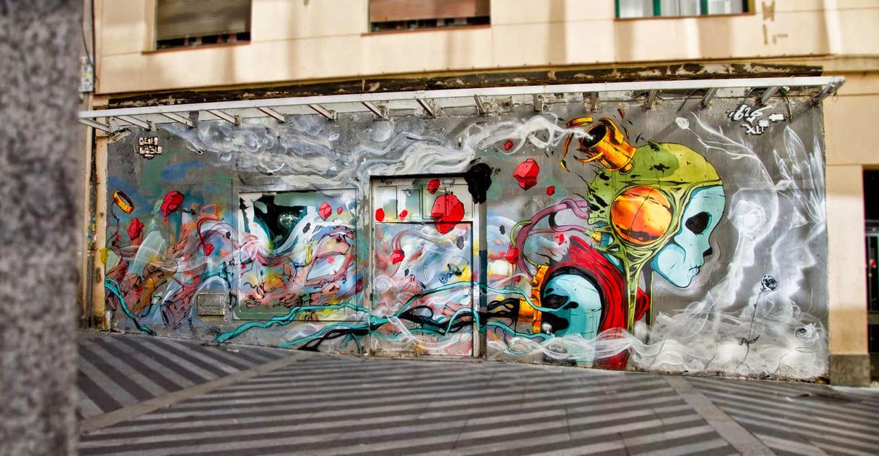 Deih and Laguna collaborate on a new mural in Madrid, Spain

#streetart #urbanart #mural #art #graffiti http://t.co/Ajk52KUAqZ