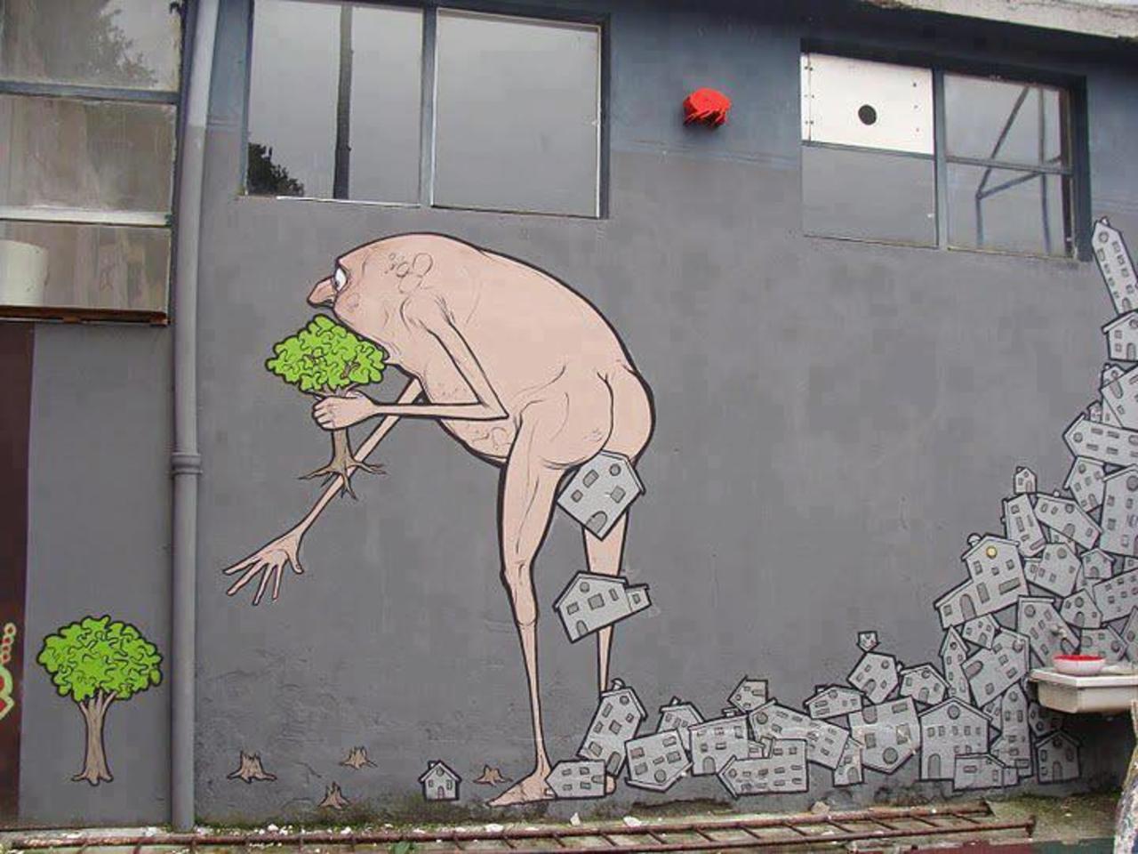 Streetart By NemO's in Milano, Italy

#streetart #urbanart #mural #art #graffiti http://t.co/QavmQUALfL
