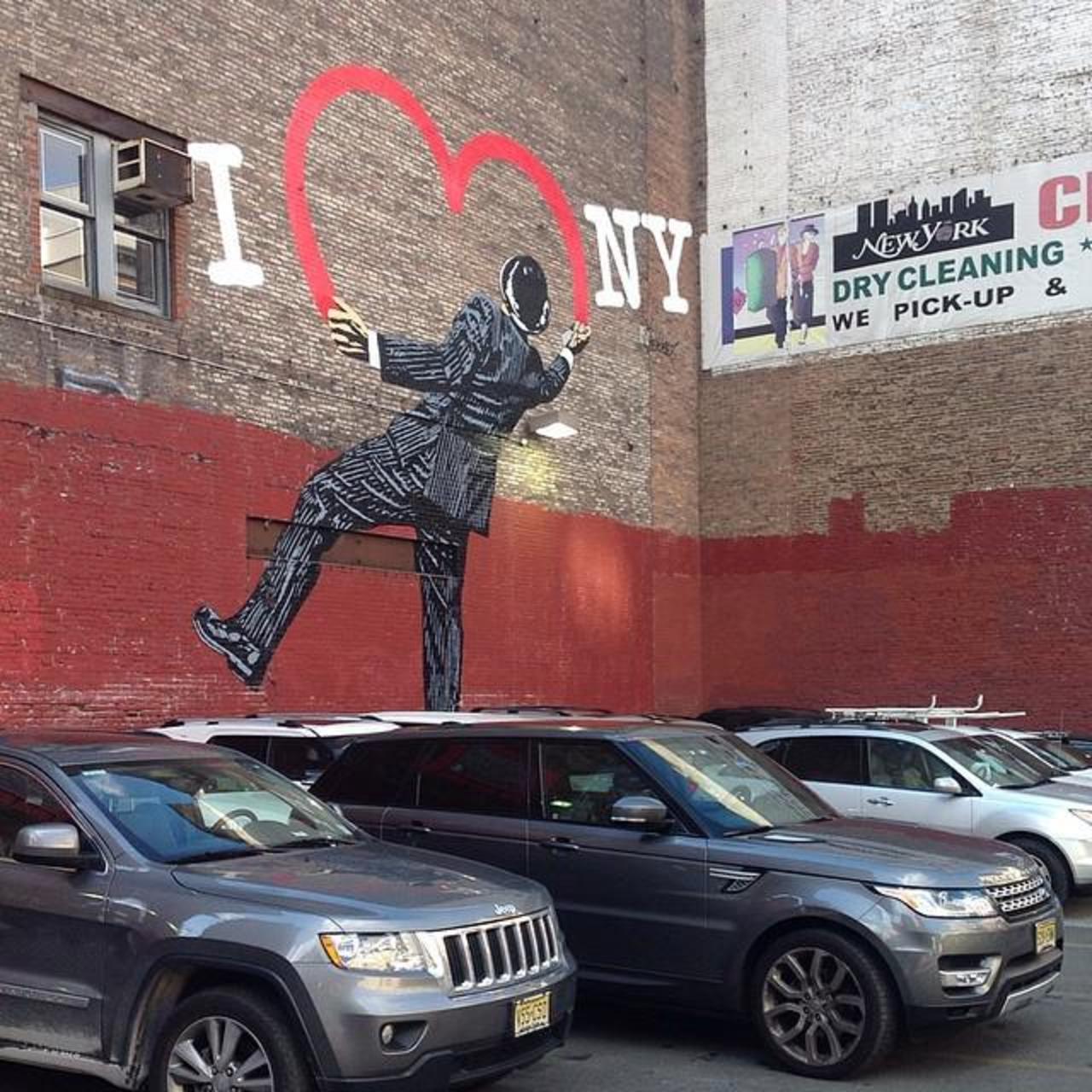 I ❤️ NY #⃣ #graffiti #streetart #urbanart #wallart #streetartist #artist #mural #heart #nyc #граффити #стритарт #ar… http://t.co/Mpz0sM9Kzq