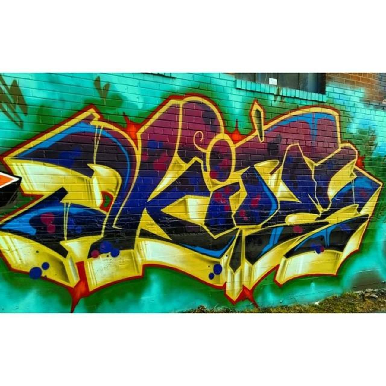 #graffpics #graffiti #graffhunter #graffitiporn #graffiti #denver #denvergraffiti #instagraffiti  #art #streetart #… http://t.co/BNbc84SSuR