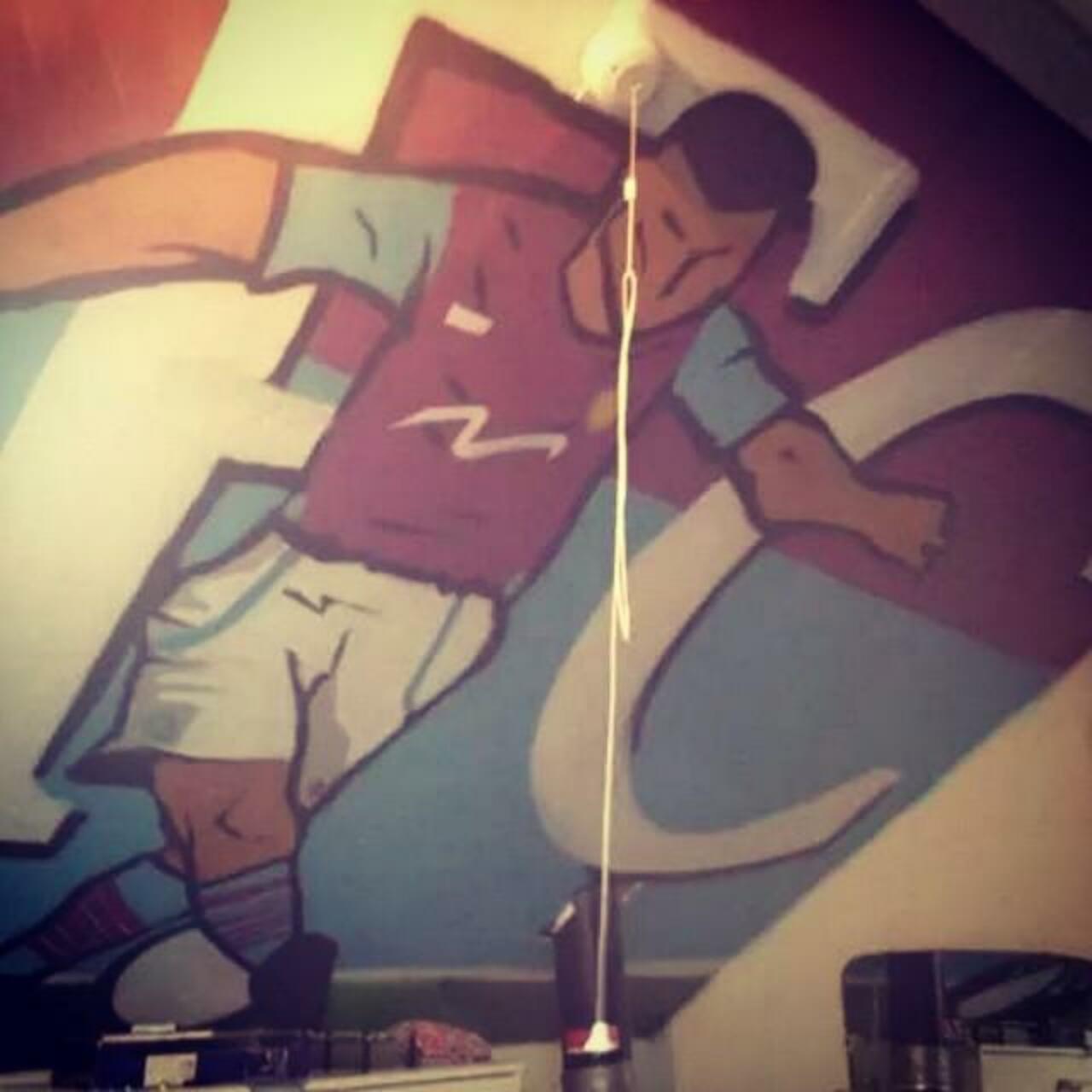 Aston Villa themed bedroom #graffiti #graffitibox #kidsbedroom #bedroom #mural #artwork #art #football #footballers… http://t.co/88ctfeWEQP