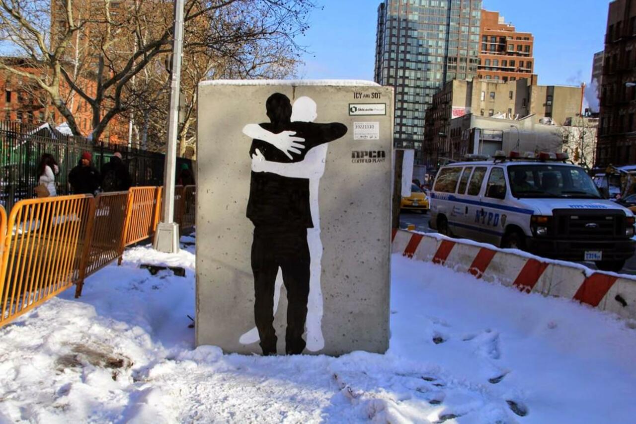 Streetart by Icy & Sot in New York City, USA

#streetart #urbanart #mural #art #graffiti http://t.co/osD5puNEpr