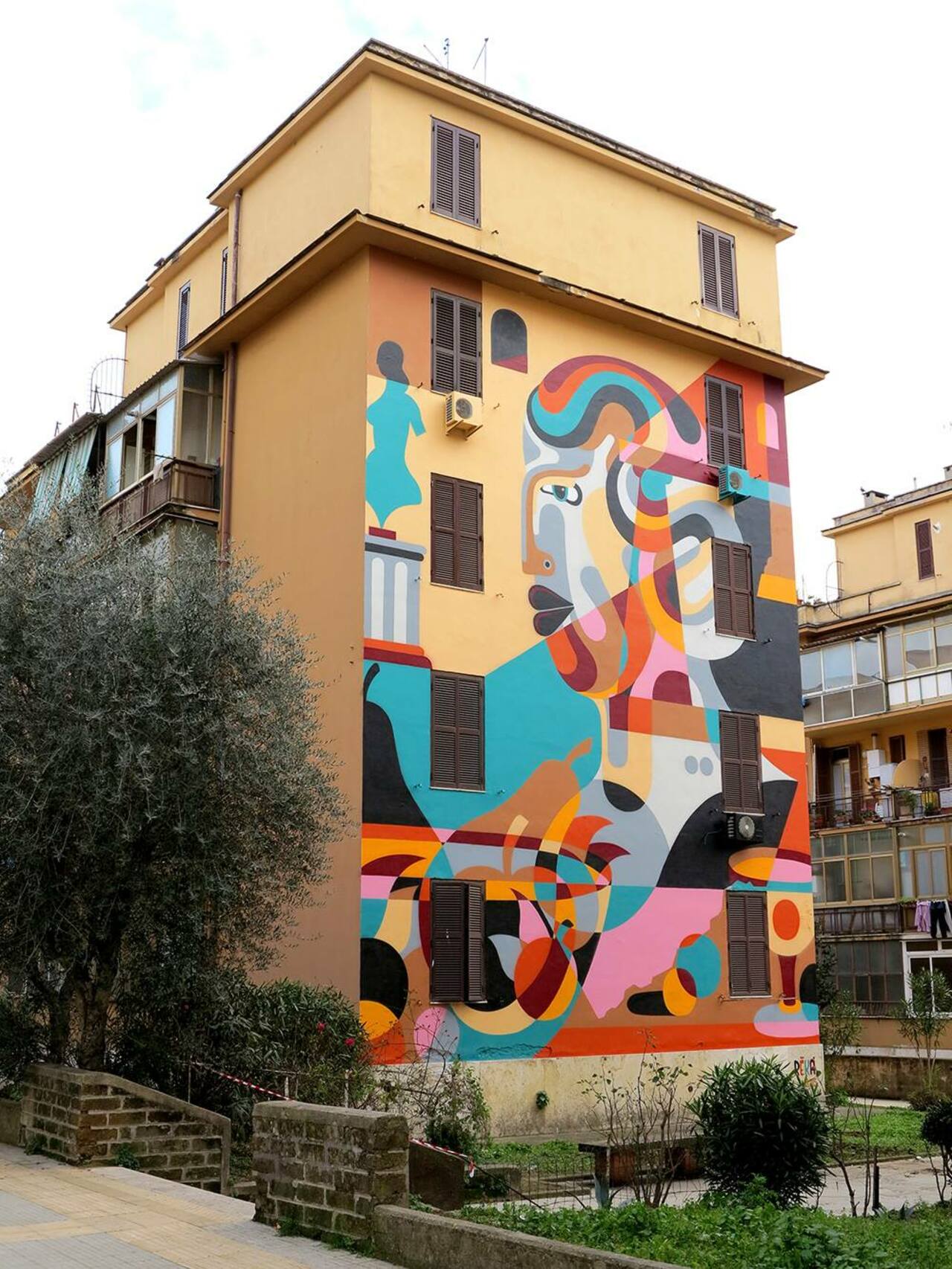 Natura Morta (still life) #mural by @Mr_Reka in Tormarancia, #Rome, Italy #graffiti #streetart #urbanart http://t.co/dThfLida77