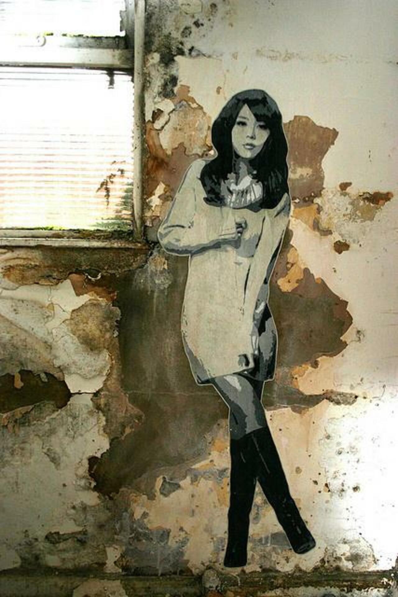 RT "@5putnik1: China Girl / Retro Swag    • #streetart #graffiti #art #funky #dope . : http://t.co/xzSvvvMZ6F”