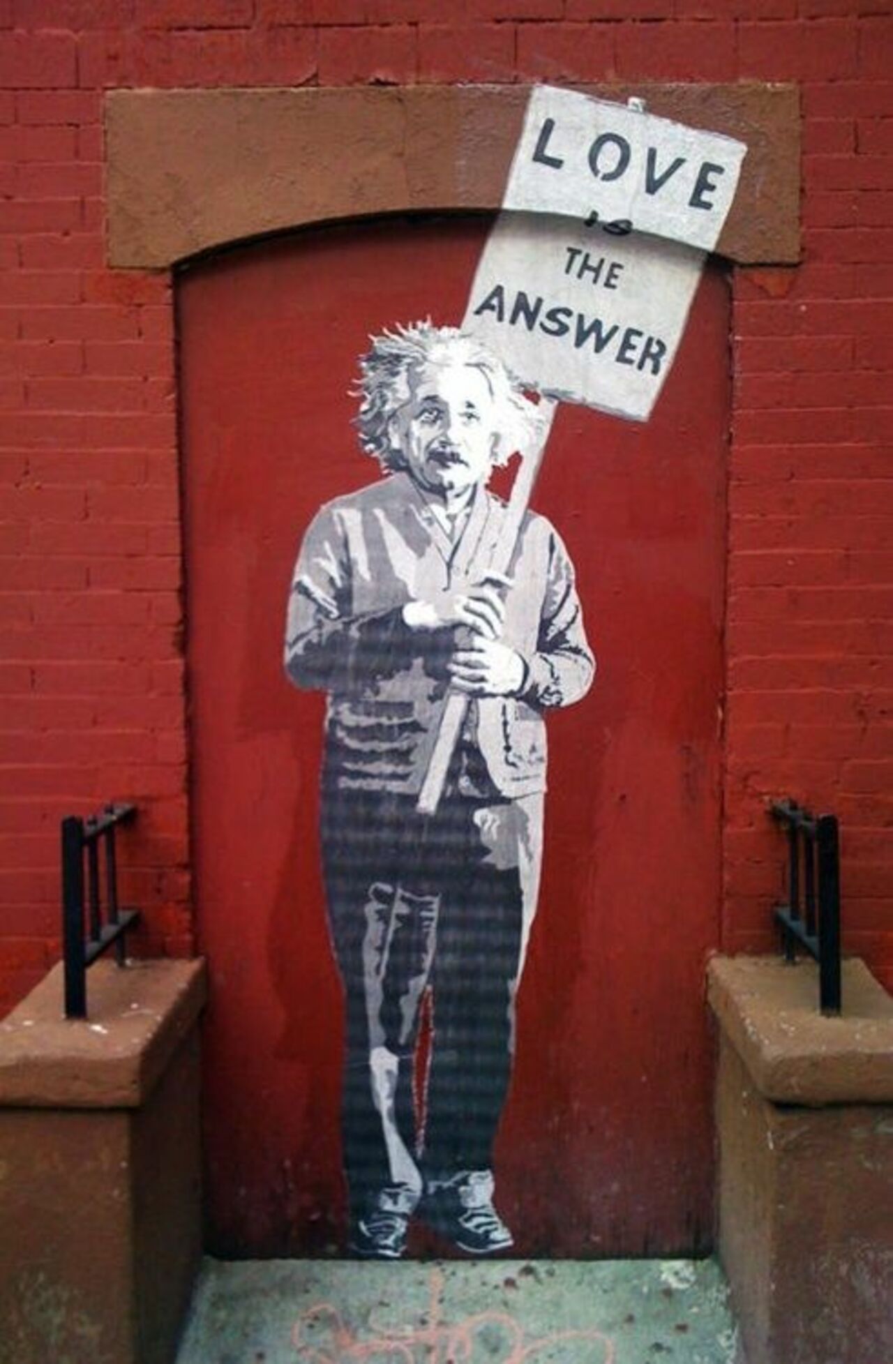 "@OsvaldovanN: 'Love is the Answer' by Banksy :: #Art :: #Graffiti http://t.co/5RfqS7Xroo" ☆ ☆ ☆