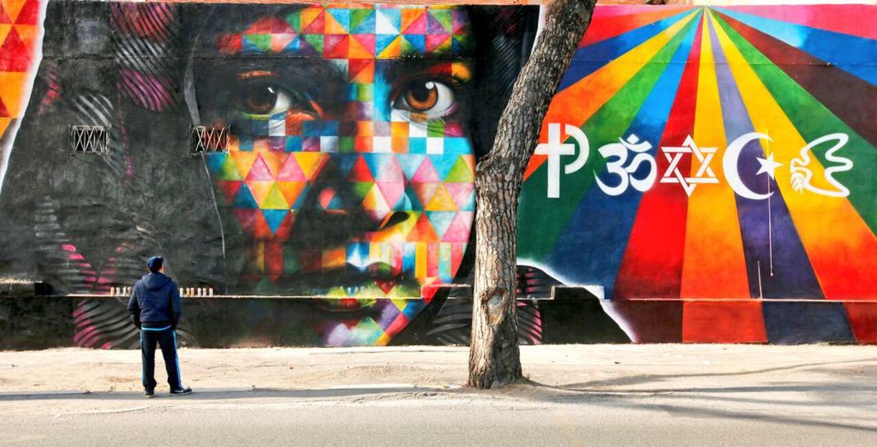 Eduardo Kobra /"Malala Yousafzai, prix Nobel de la paix"
#streetart #art #graffiti #mural #urbanart http://t.co/zB7tY2Vp39 via @Pitchuskita
