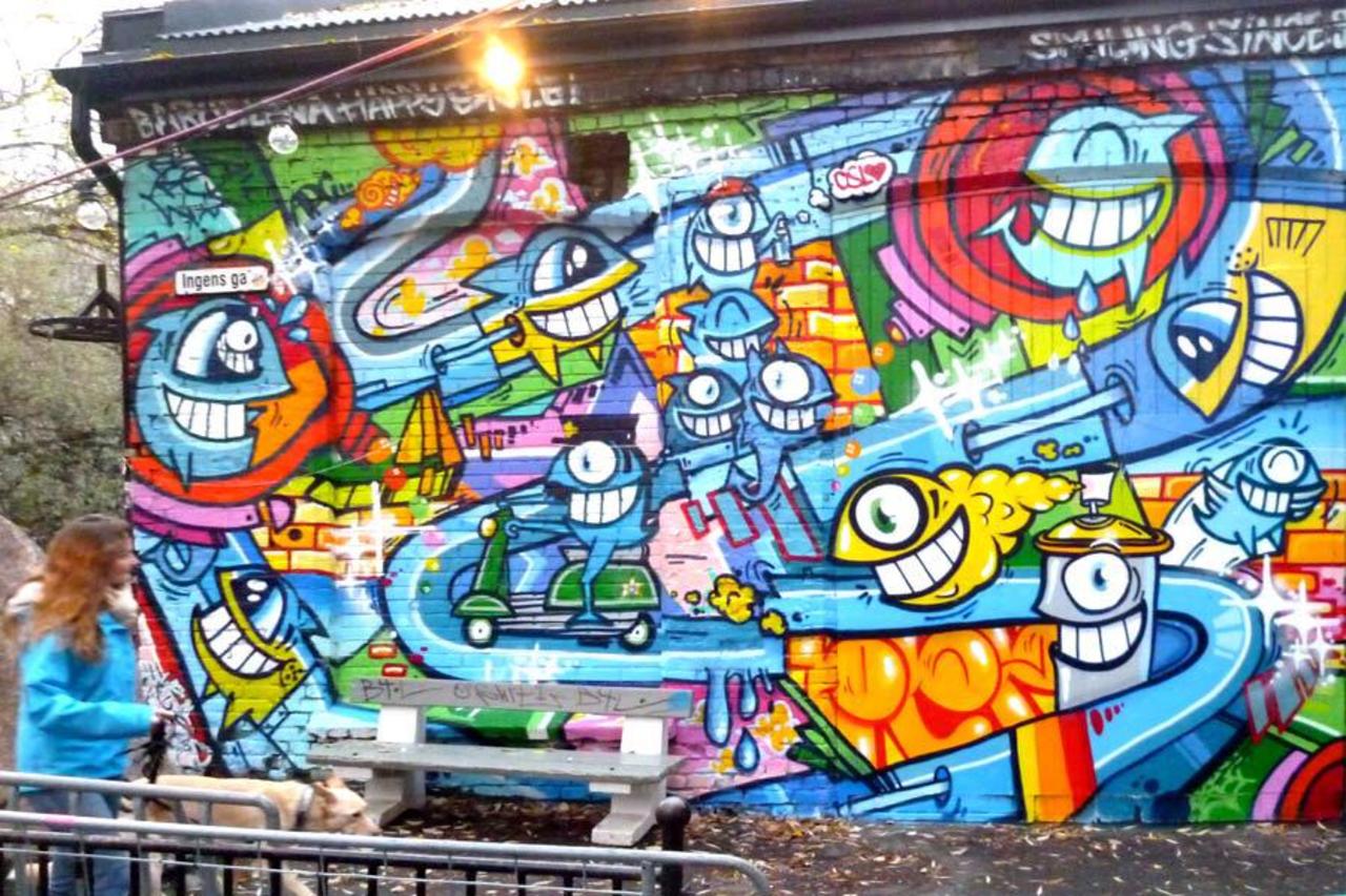 Pez
#streetart #art #graffiti #mural http://t.co/Px74bEE92V