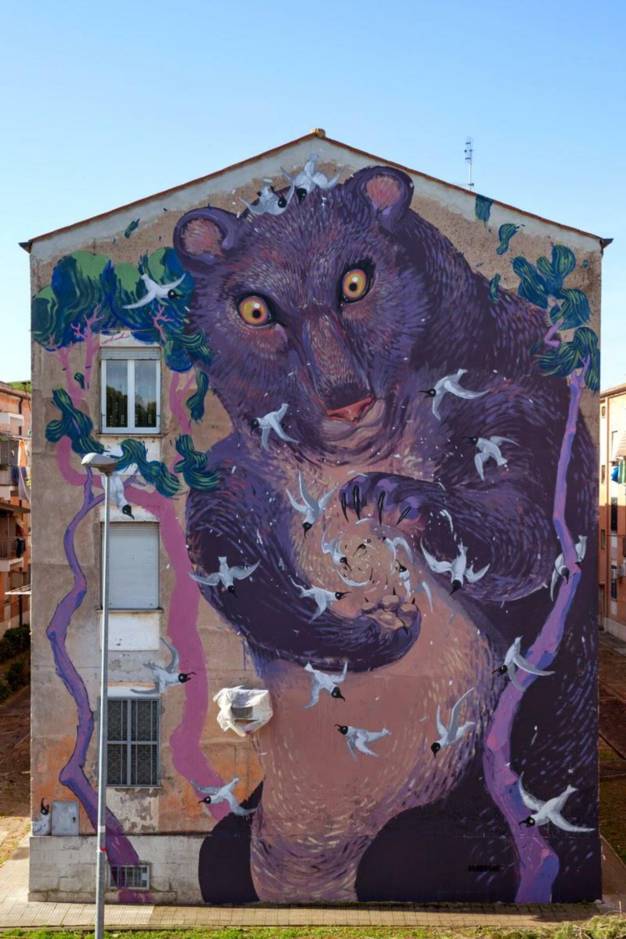 Murals by Hitnes in Rome, Italy

#streetart #urbanart #mural #art #graffiti http://t.co/KJvT8Zvieq