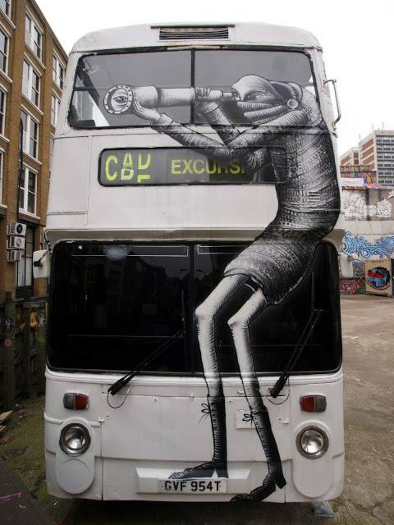 #Phlegm on a bus ! via @upbyartists #streetart #illustrator #art #gallery #graffiti http://t.co/JoLd0SKzgK"