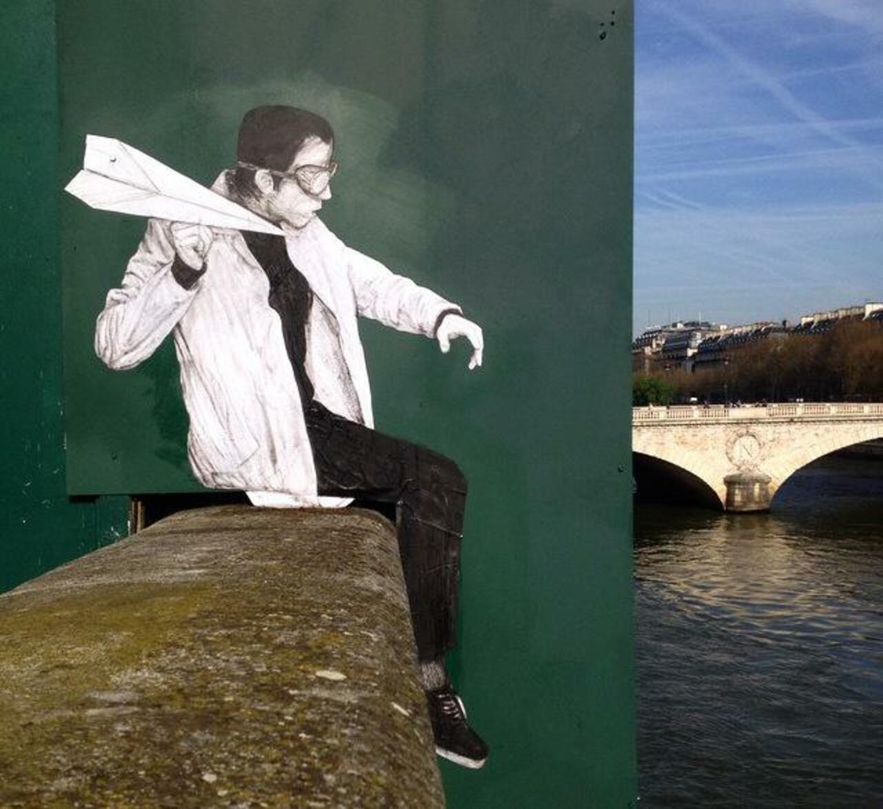 New Street Art by Levalet in Paris

#art #graffiti #arte #streetart http://t.co/XAJ5chbBba