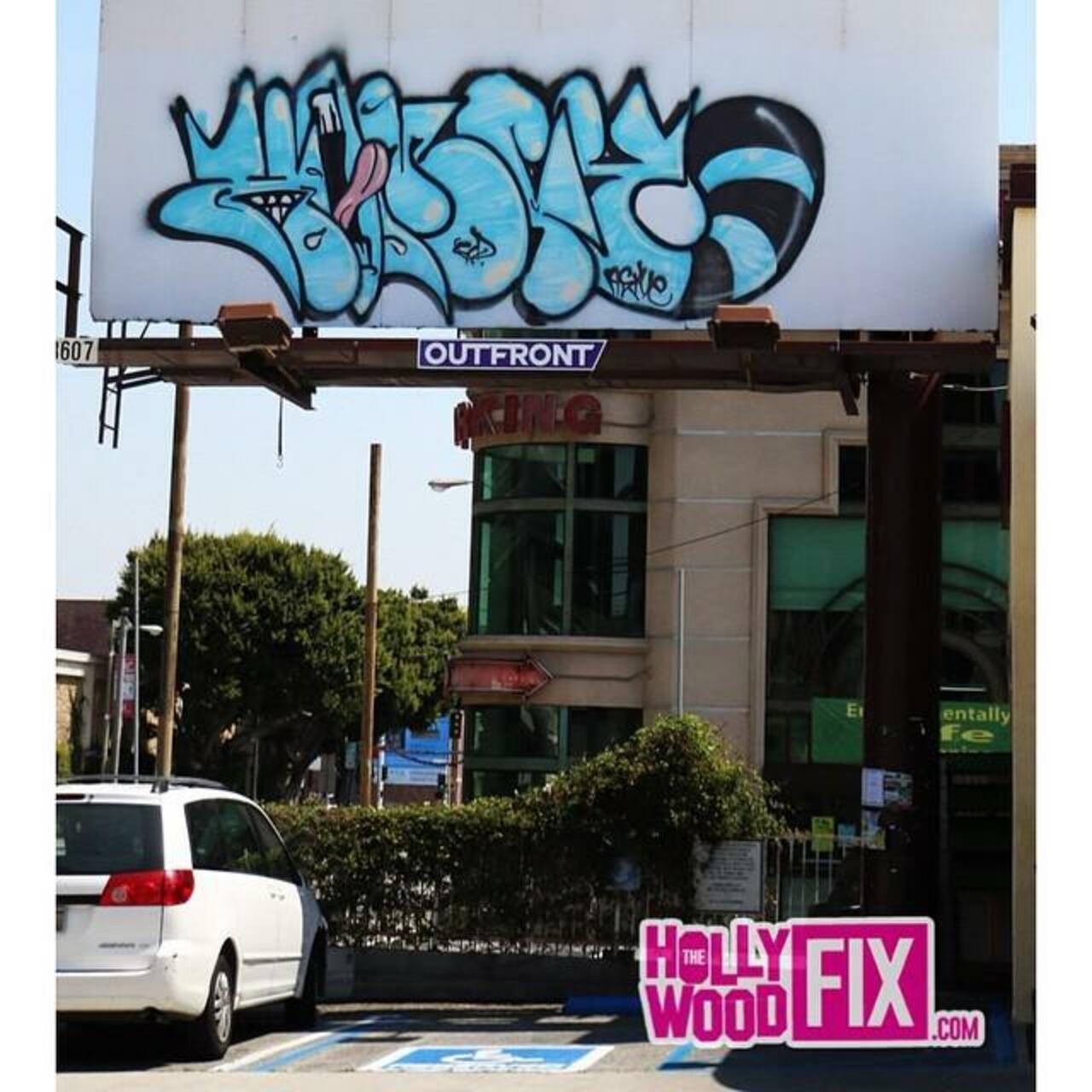 #Komfy #BillboardGraff #BillboardGraffiti #Art #StreetArt #StreetArtLA #LaGraffiti #LAGraff #Graffiti • Go To TheHo… http://t.co/PEUSWclkoN