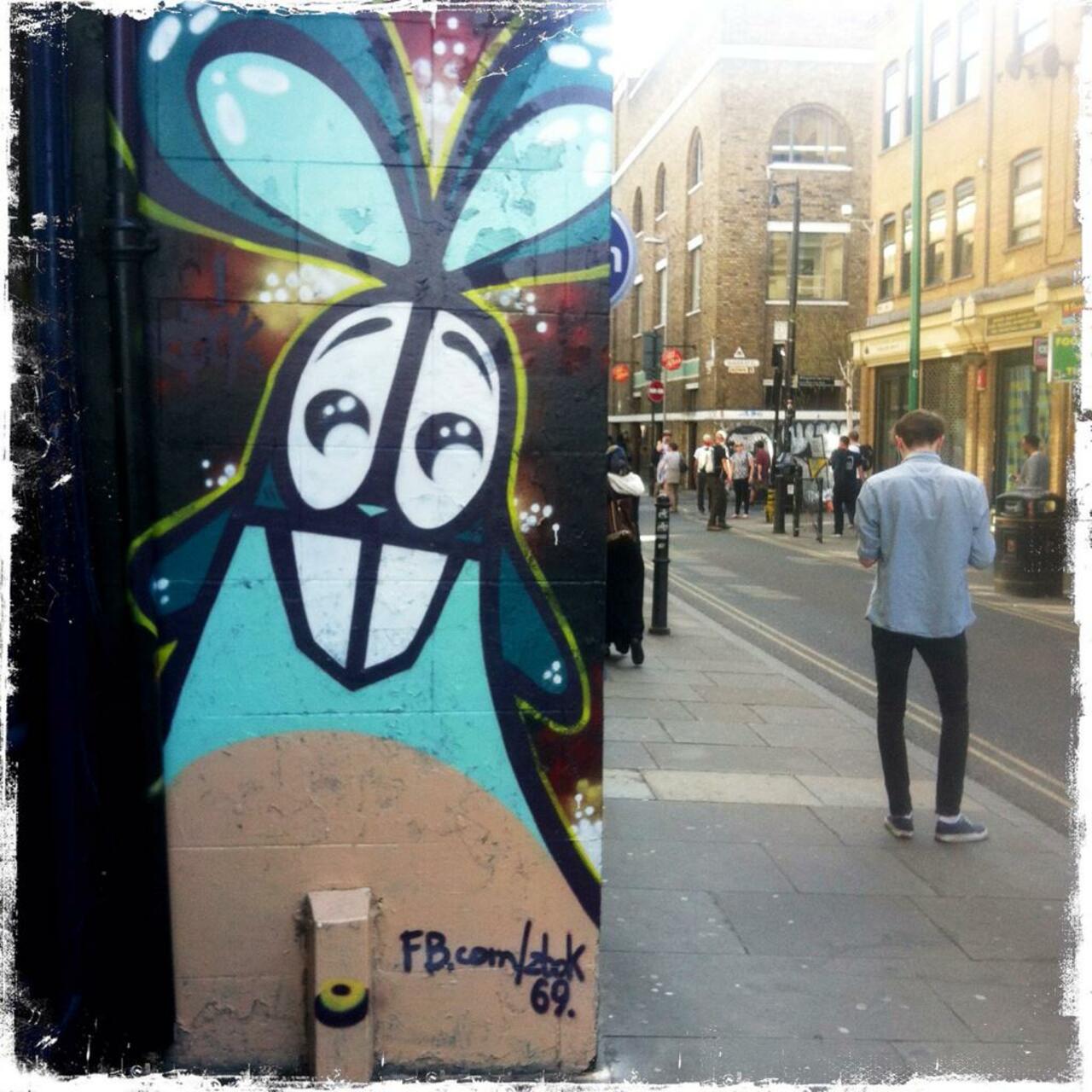 Rabbit.. New work on Brick Lane from #Zbok69 

#art #streetart @E1BrickLane #graffiti http://t.co/6WTkmBgvQf