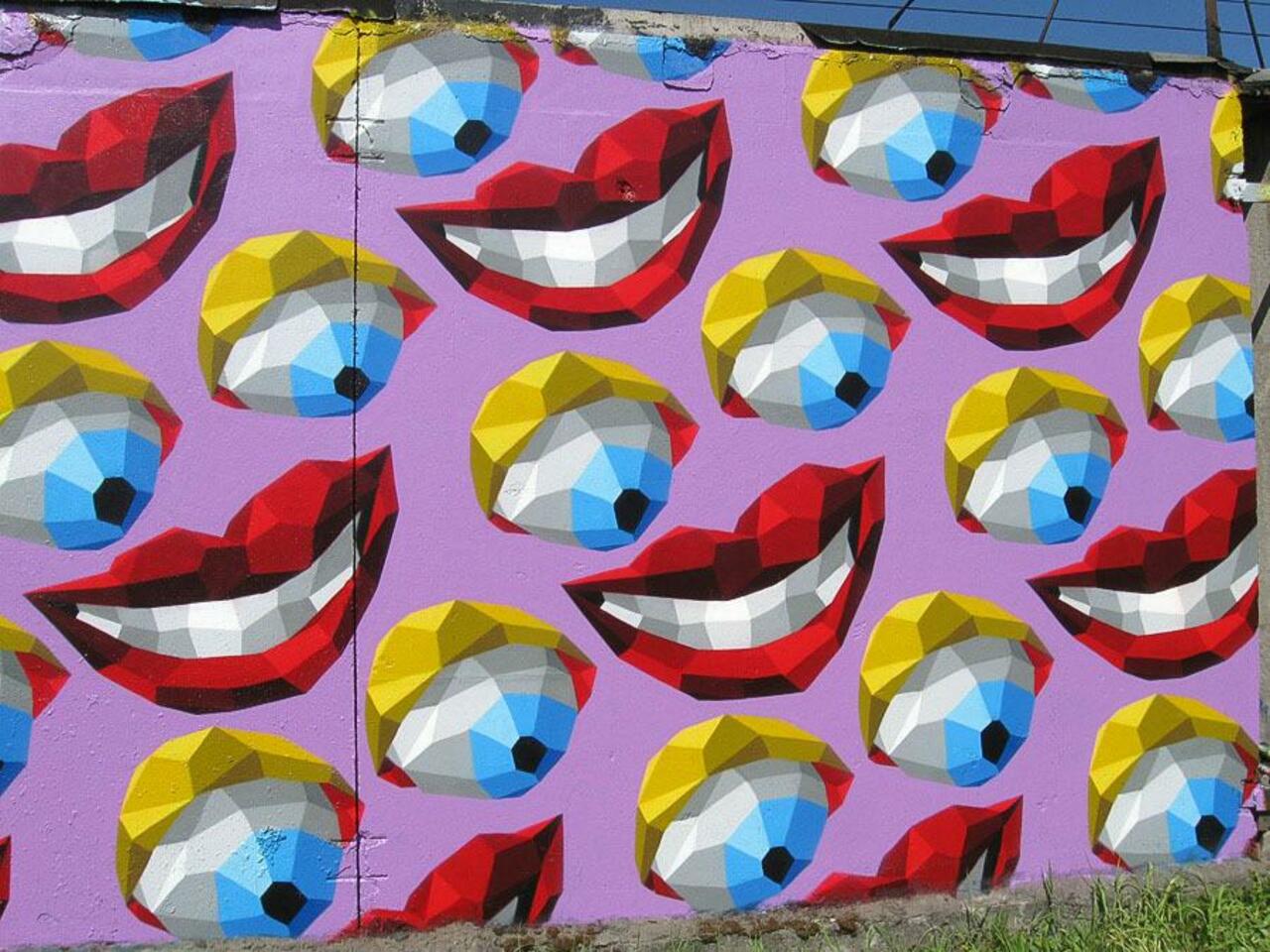 “@Brindille_: #Streetart #urbanart #graffiti #mural de l'#artiste Sy (Saint-Pétersbourg) http://t.co/LepXr2ZCgl”